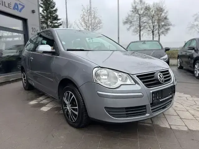 Gebraucht VW Polo Comfortline 60 PS (44 kW) 2008 Silber Kleinwagen
