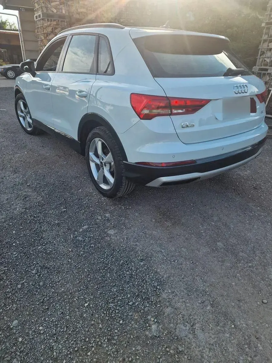 Gebraucht Audi Q3 Ambiente 150 PS (110 kW) 2021 Weiß SUV