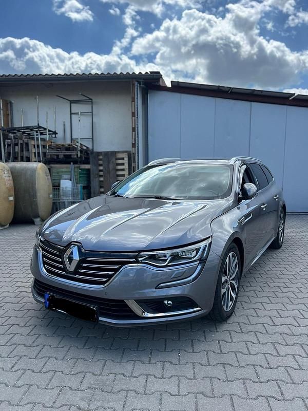 Grau Gebraucht 2016 Renault Talisman Limousine | 11.900 € (Fairer Preis) - Bild 1/4
