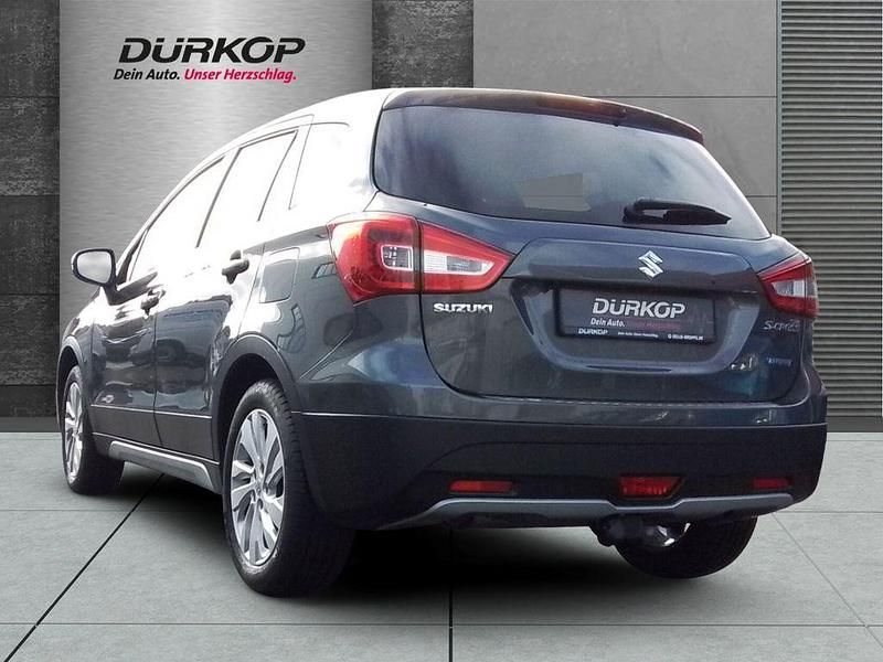 Gebraucht Suzuki SX4 129 PS (94 kW) 2021 Grau Limousine