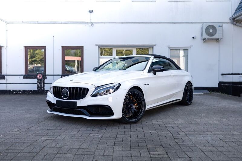 Weiß Gebraucht 2019 Mercedes C63 AMG AMG Cabrio | 57.500 € (Fairer Preis) - Bild 1/4