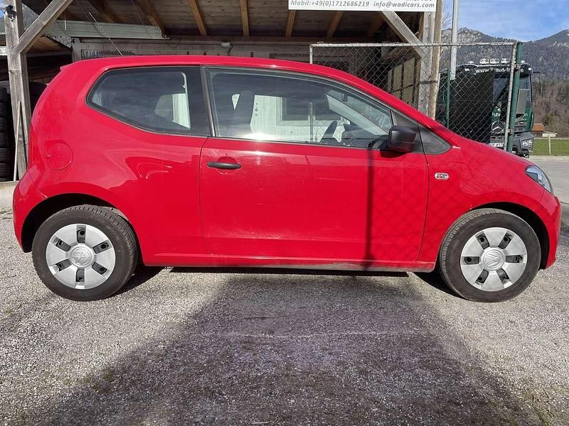 Second-hand VW up! 60 CP (44 kW) 2011 Roșu Hatchback