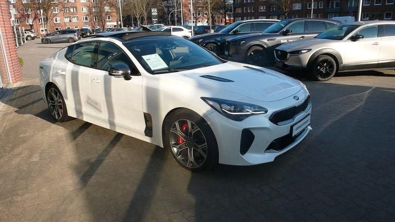 Gebraucht Kia Stinger GT 366 PS (269 kW) 2020 Weiß Kleinwagen