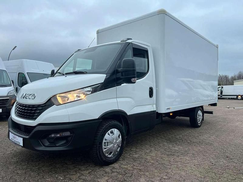 Gebraucht Iveco Daily 155 PS (114 kW) 2021 Weiß Van / Kleinbus