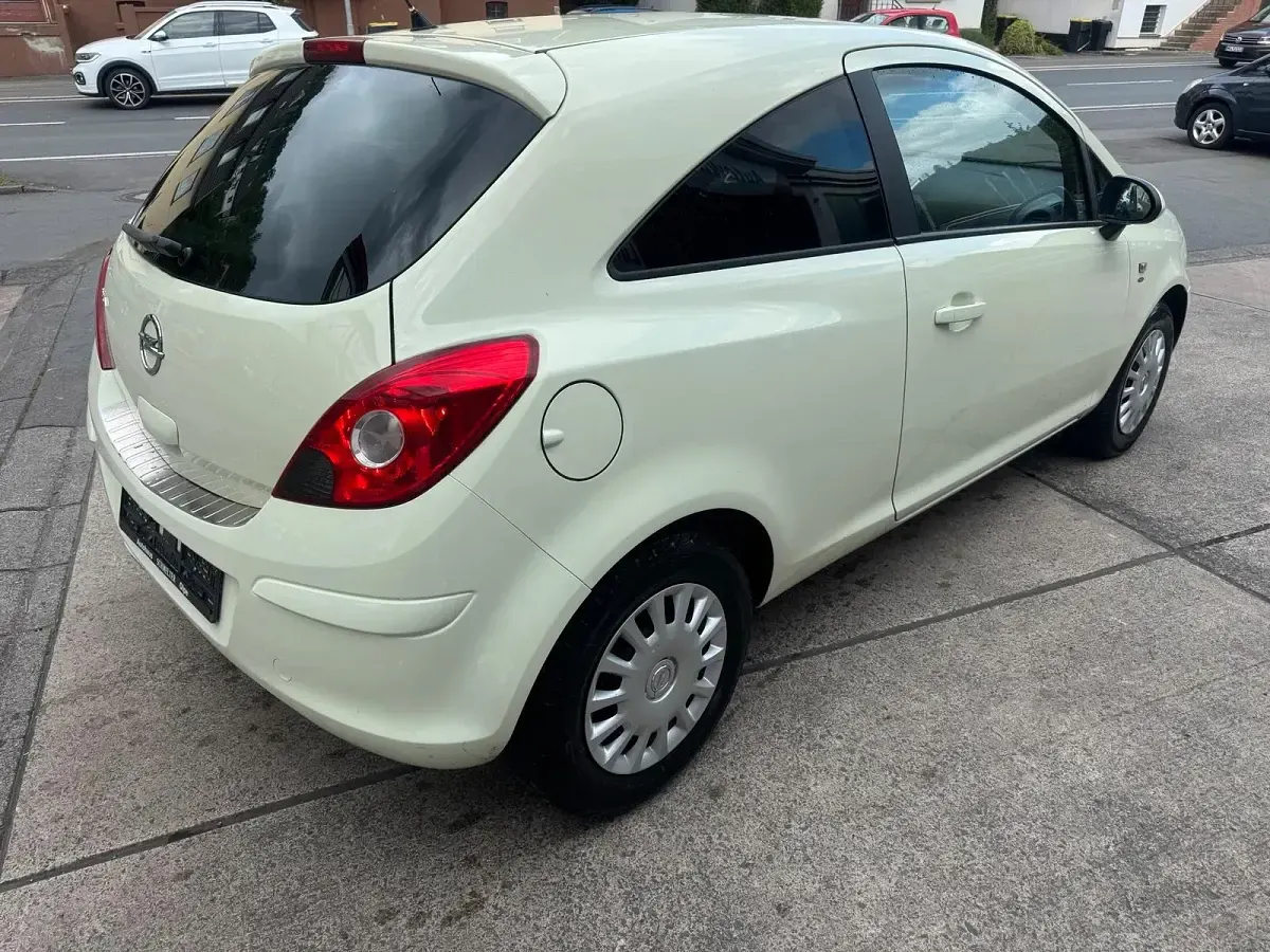 Second-hand Opel Corsa 87 CP (63 kW) 2012 Bej Hatchback