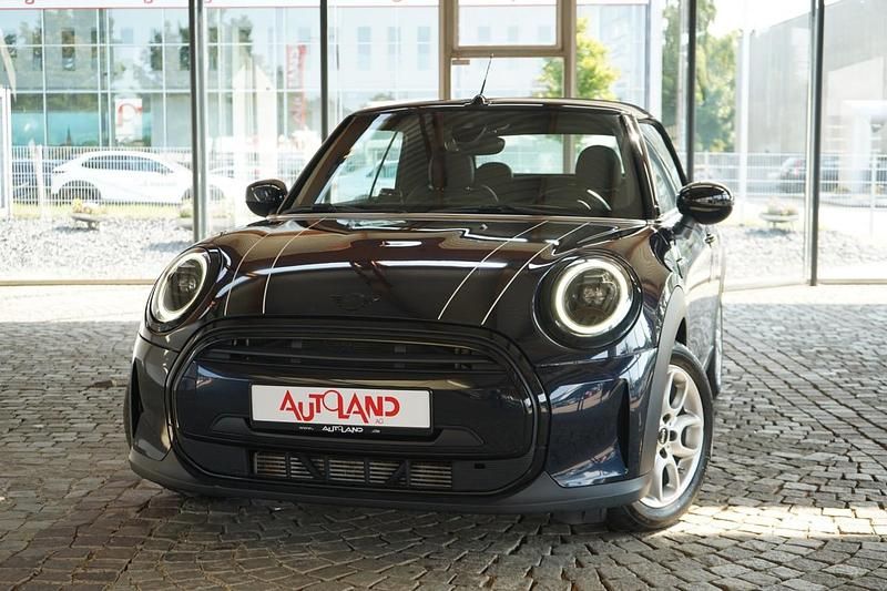 Gebraucht Mini Cooper Classic 136 PS (100 kW) 2023 Schwarz Kleinwagen