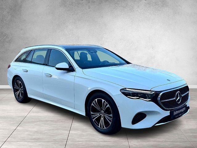 Gebraucht Mercedes E220 Avantgarde 197 PS (144 kW) 2024 Weiß unilack polarweiß Limousine