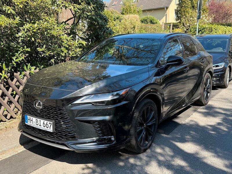 Schwarz Gebraucht 2023 Lexus RX500h Sport Line SUV | 63.500 € (Guter Preis) - Bild 1/4