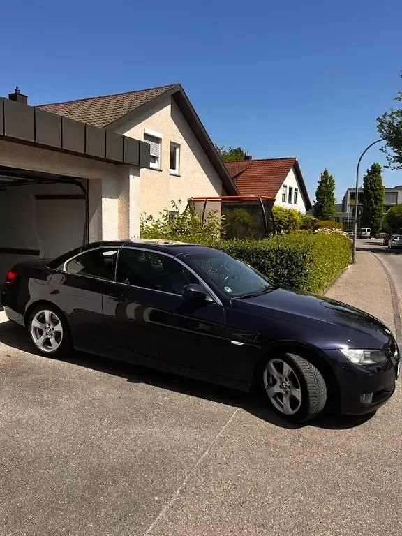 Gebraucht BMW 320 Cabriolet 170 PS (125 kW) 2009 Blau Cabrio
