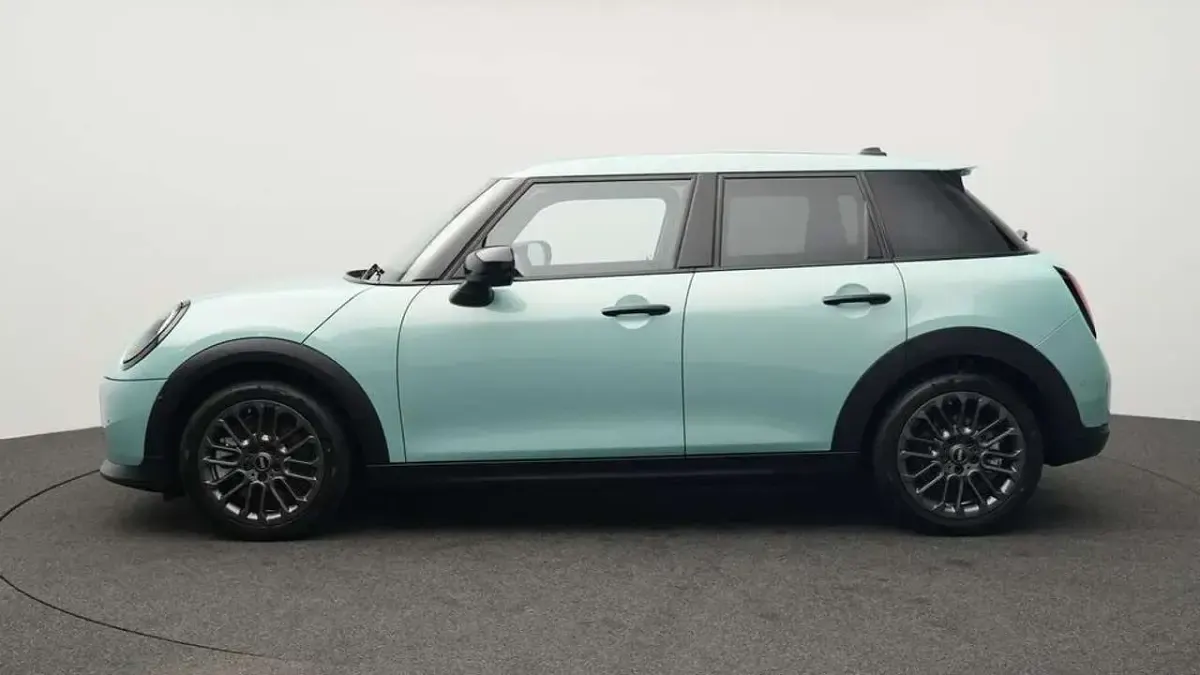Gebraucht Mini Cooper S Classic 204 PS (150 kW) 2025 Grün Kleinwagen