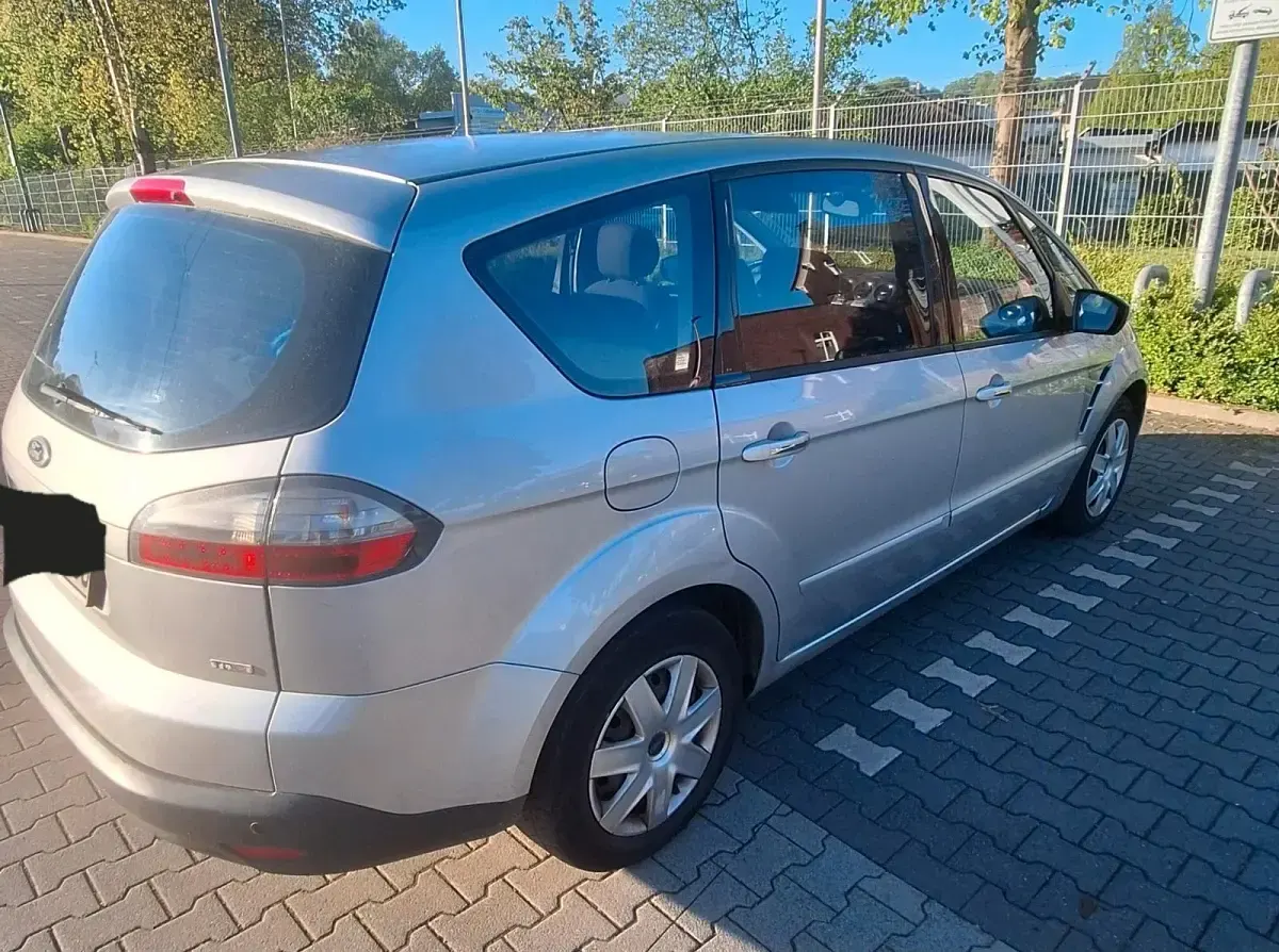 Gebraucht Ford S-MAX S 140 PS (102 kW) 2008 Silber Van / Kleinbus