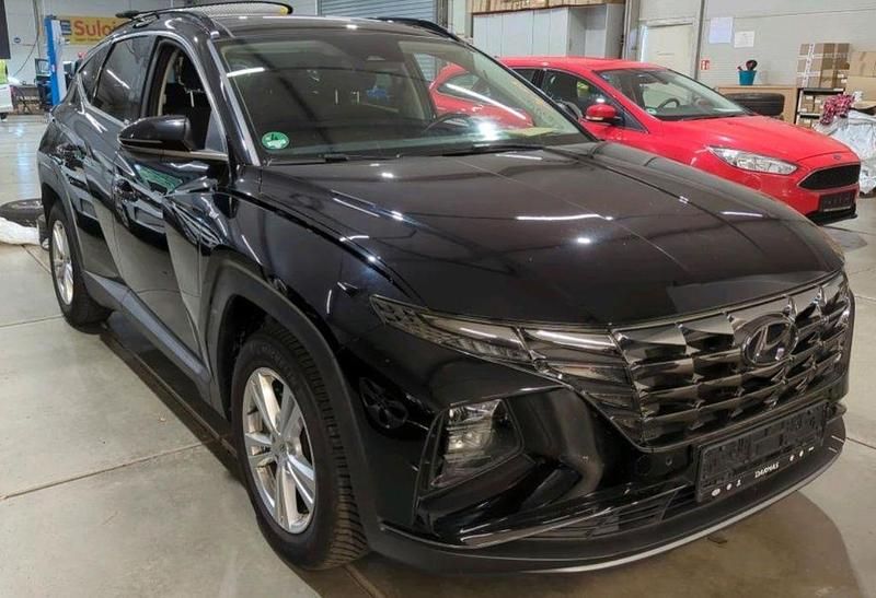 Schwarz Gebraucht 2022 Hyundai Tucson Trend SUV | 20.990 € (Guter Preis) - Bild 1/4