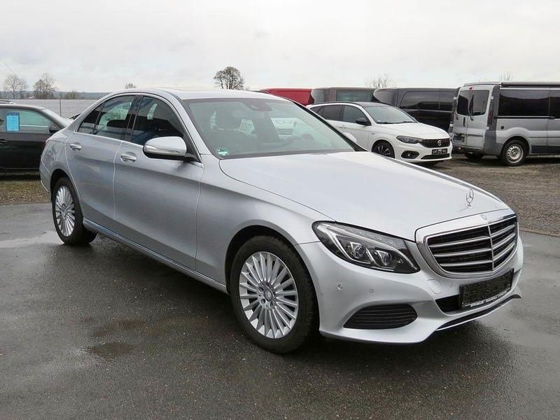 Gebraucht Mercedes C220 170 PS (125 kW) 2014 Iridiumsilber  metalliclack Limousine