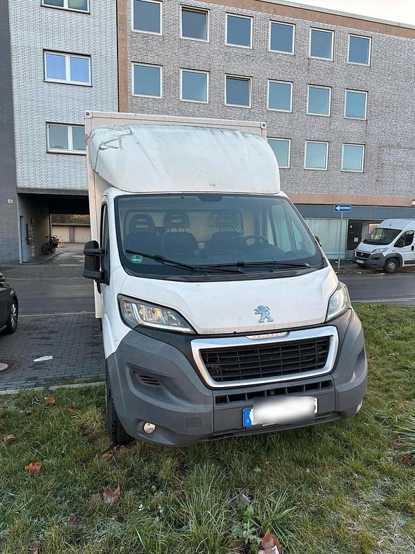 Weiß Gebraucht 2016 Peugeot Boxer Van | 6.500 € - Bild 1/3