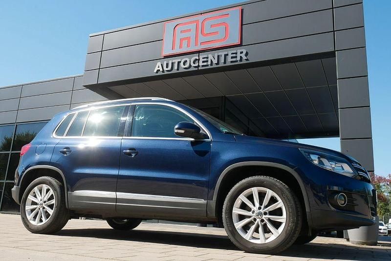 Blau Gebraucht 2015 VW Tiguan Sport SUV | 10.990 € (Fairer Preis) - Bild 1/4