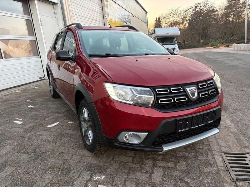 Gebraucht Dacia Logan MCV Stepway 90 PS (66 kW) 2020 Rot Kombi