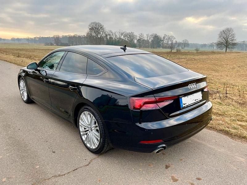 Gebraucht Audi A5 Sportback 190 PS (139 kW) 2019 Schwarz Kleinwagen