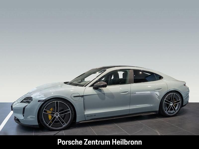 Shadegreenmetallic Gebraucht 2024 Porsche Taycan Turbo S Limousine | 219.900 € - Bild 1/4