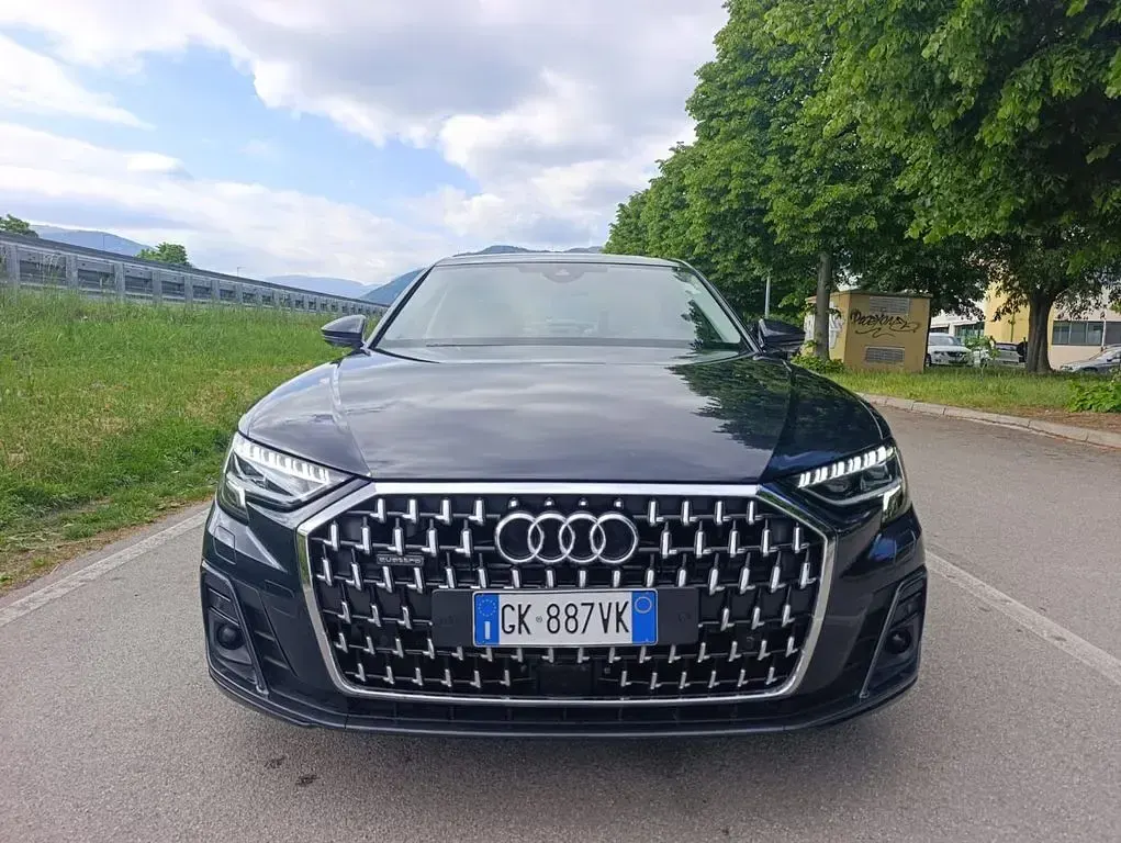 Gebraucht Audi A8 286 PS (210 kW) 2022 Blau Limousine