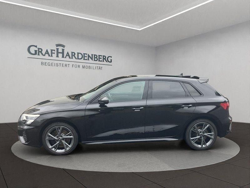 Gebraucht Audi S3 Ambiente 310 PS (228 kW) 2024 Mythosschwarz metallic Limousine