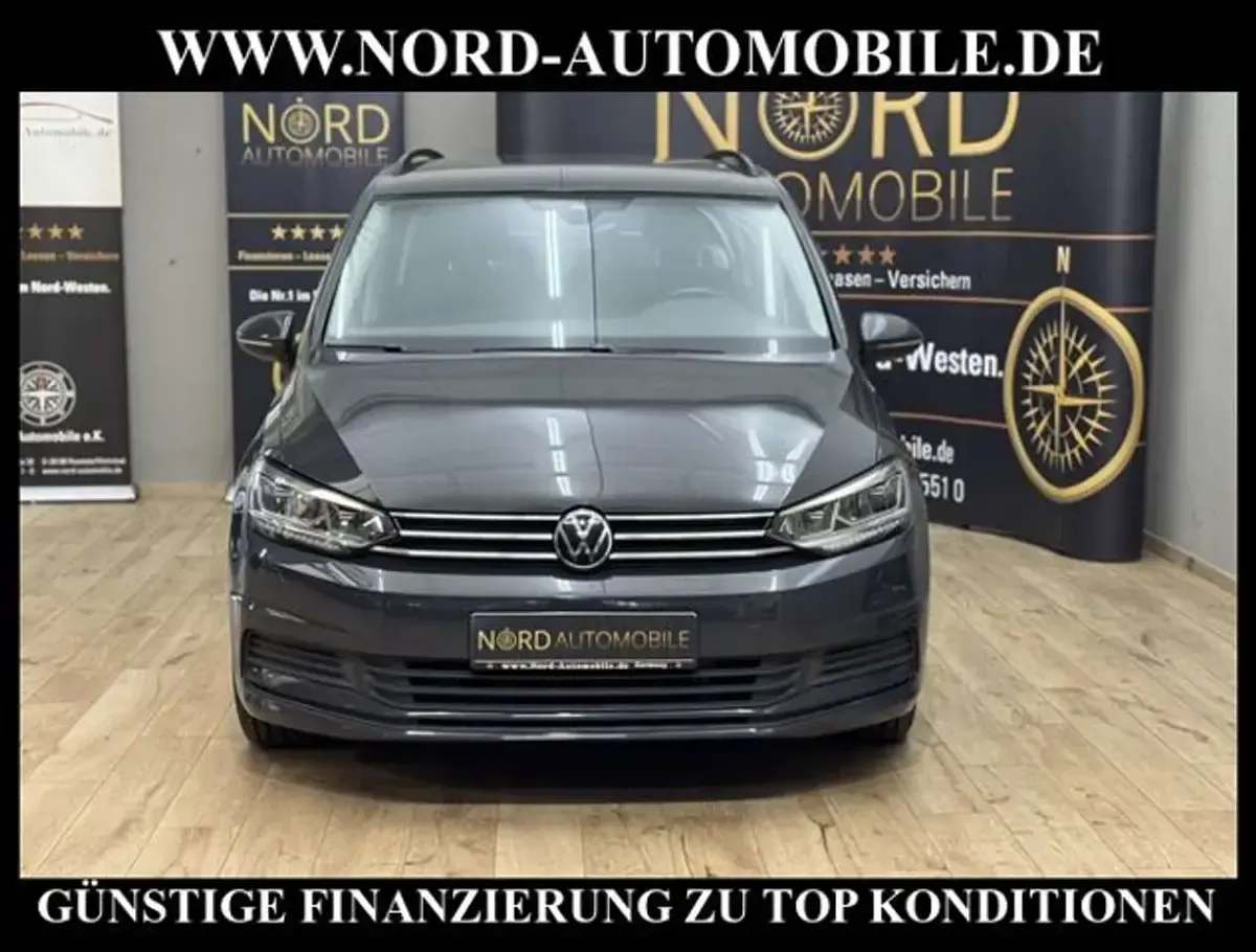 Gebraucht VW Touran Comfortline 150 PS (110 kW) 2021 Uranograu Van / Kleinbus