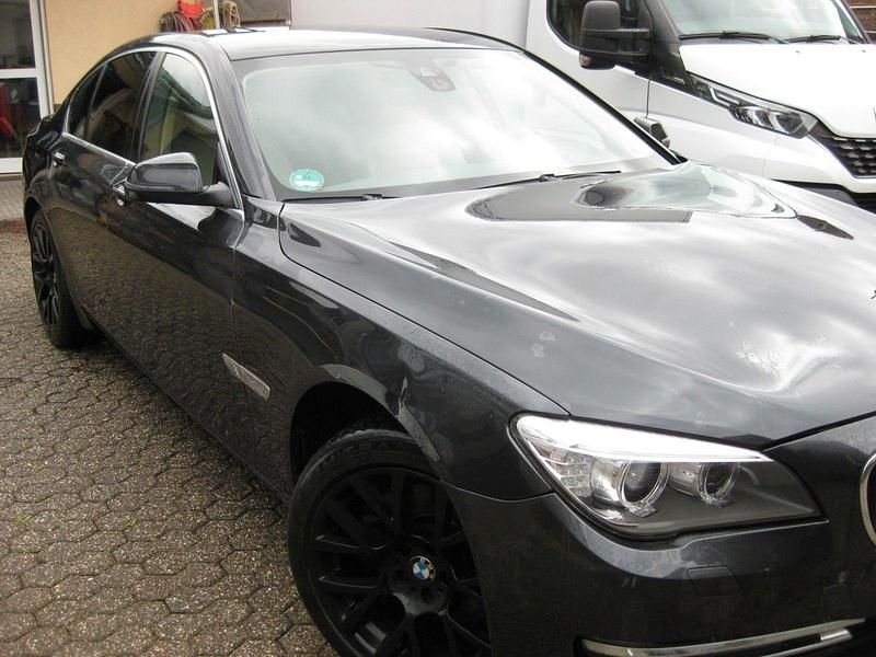 Gebraucht BMW 730 Performance 258 PS (189 kW) 2012 Schwarz Limousine