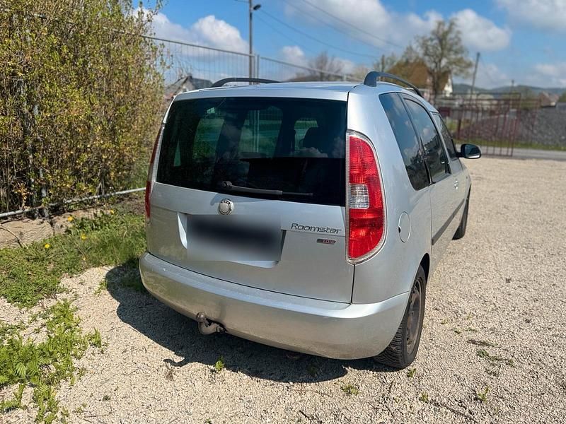 Gebraucht Skoda Roomster 105 PS (77 kW) 2006 Silber Van / Kleinbus