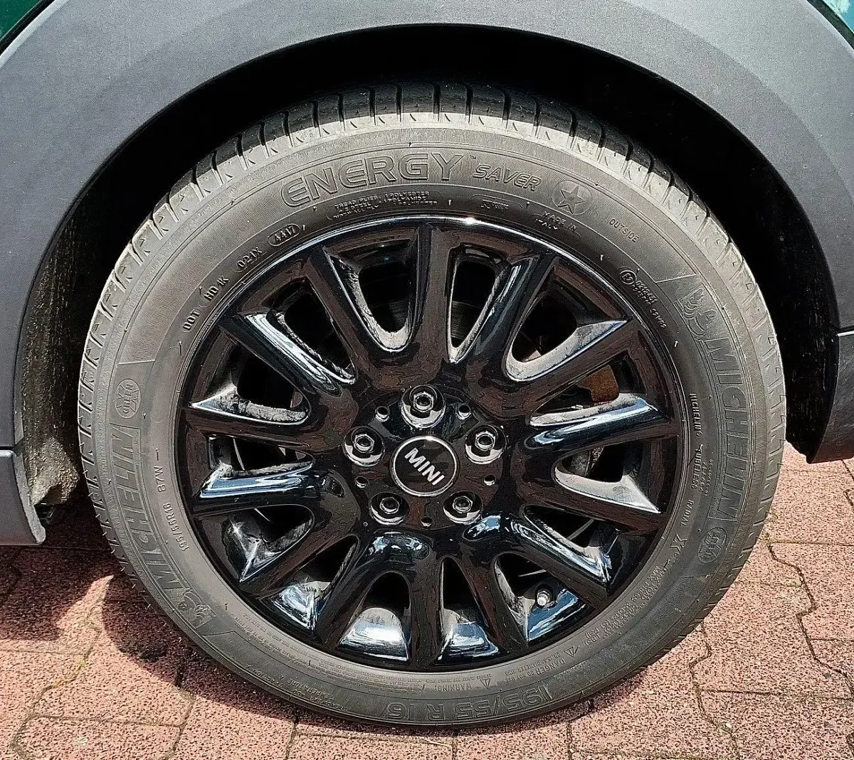 Gebraucht Mini Cooper 136 PS (100 kW) 2018 Grün Kleinwagen