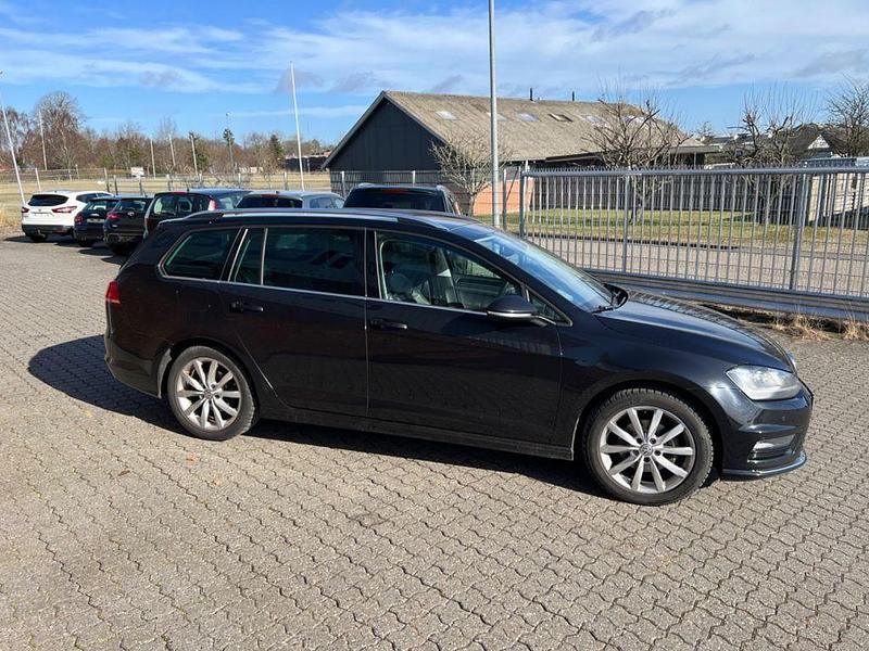 Gebraucht VW Golf VII R-line 150 PS (110 kW) 2016 Schwarz Kombi