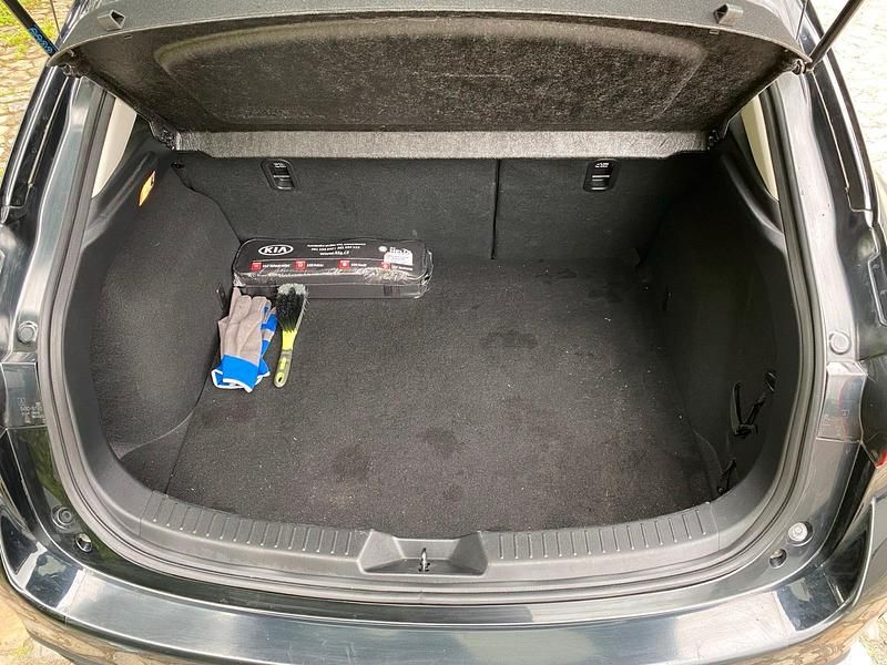 Gebraucht Mazda 3 Center-Line 150 PS (110 kW) 2015 Schwarz Kleinwagen