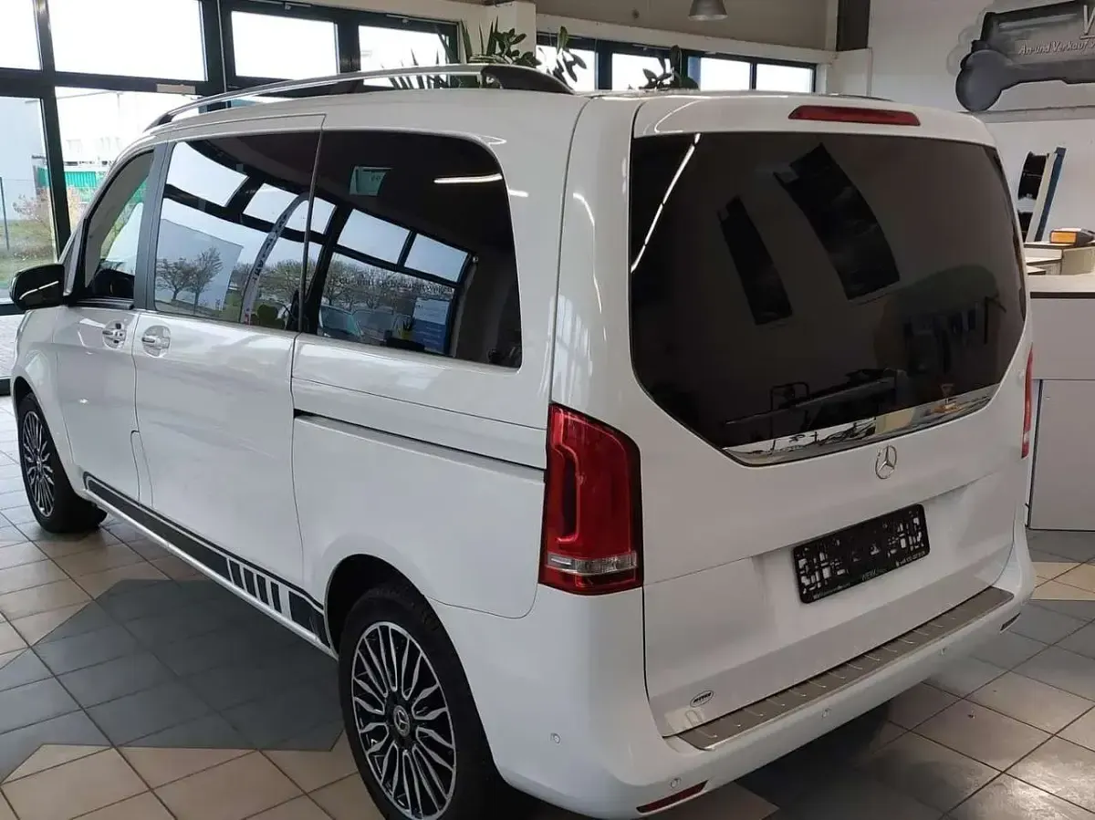 Gebraucht Mercedes V220 Edition 163 PS (119 kW) 2019 Bergkristallweiss Van / Kleinbus