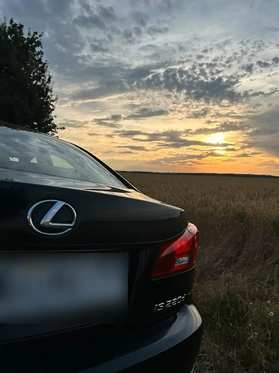 Gebraucht Lexus IS220d 177 PS (130 kW) 2007 Schwarz Limousine