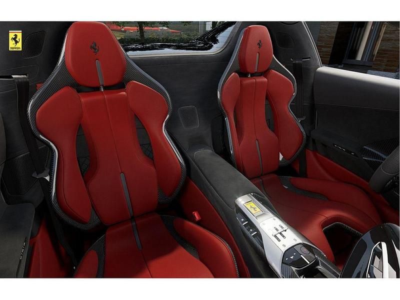 Neu Ferrari 12 Cilindri 829 PS (609 kW) 2026 Schwarz Cabrio