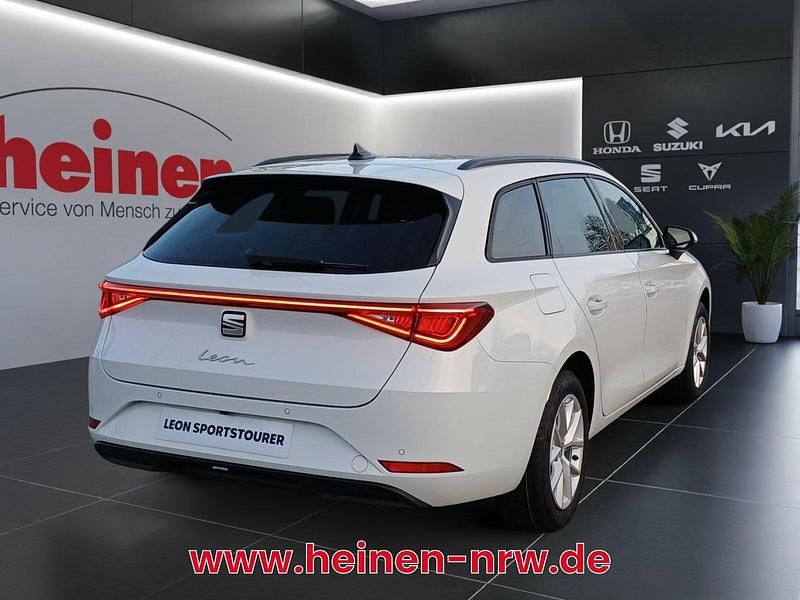 Neu Seat Leon 116 PS (85 kW) 2025 Weiß Limousine