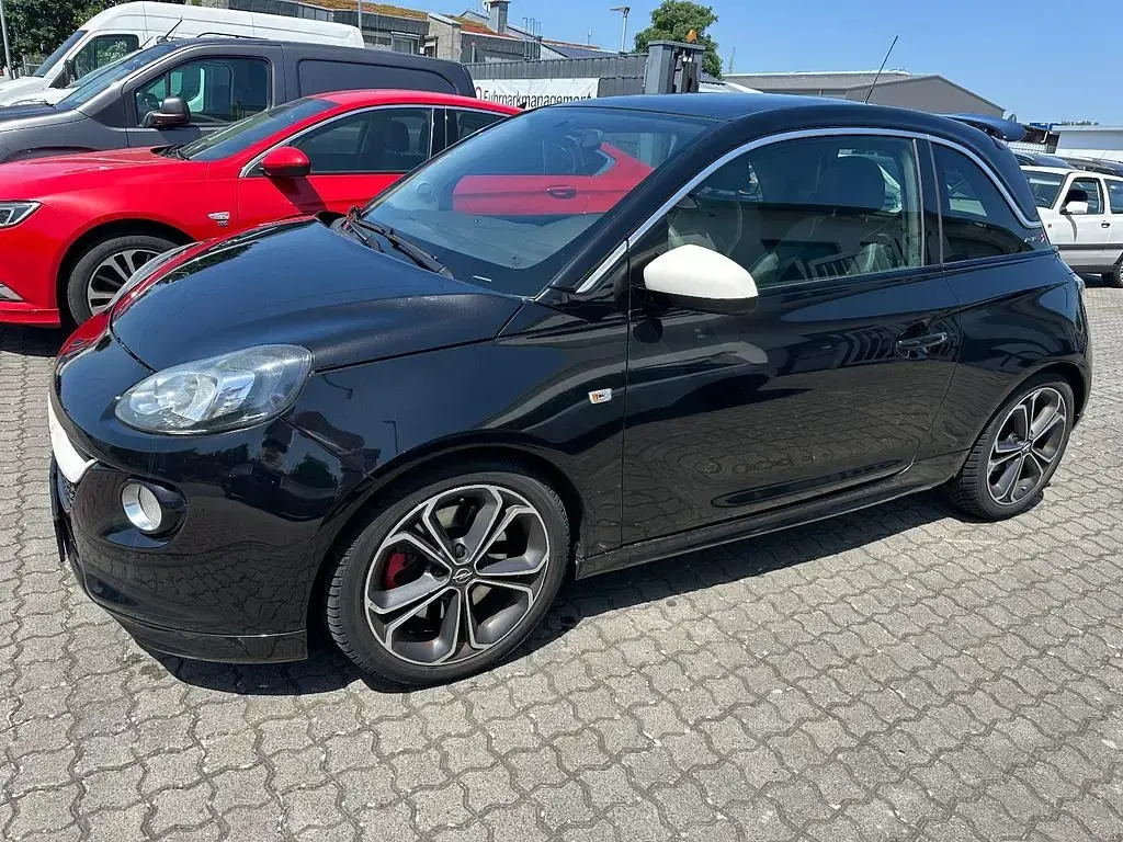 Używany Opel Adam S 150 KM (110 kW) 2016 Czarny Hatchback