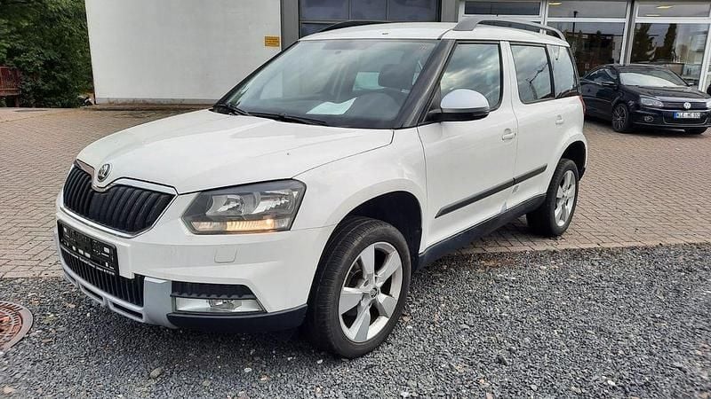 Weiß Gebraucht 2015 Skoda Yeti Ambition SUV | 7.490 € (Superpreis) - Bild 1/4