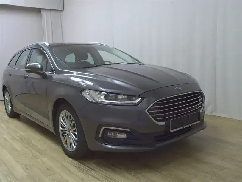 Używany Ford Mondeo Titanium 150 KM (110 kW) 2021 Szary Kombi