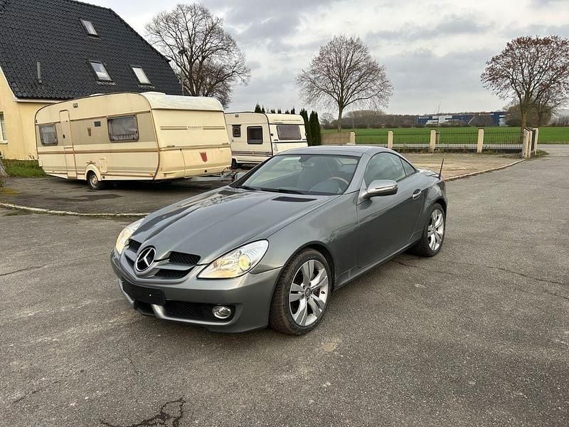 Silber Gebraucht 2010 Mercedes SLK350 Cabrio | 16.990 € (Fairer Preis) - Bild 1/4