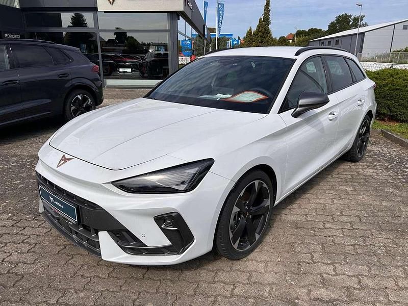 Neu Cupra Leon 150 PS (110 kW) 2025 Glacial weiß metallic Kombi
