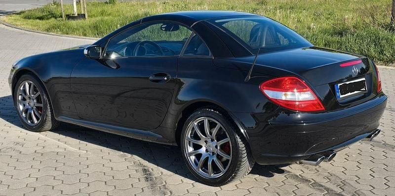 Schwarz Gebraucht 2006 Mercedes SLK280 Cabrio | 7.500 € (Fairer Preis) - Bild 1/4