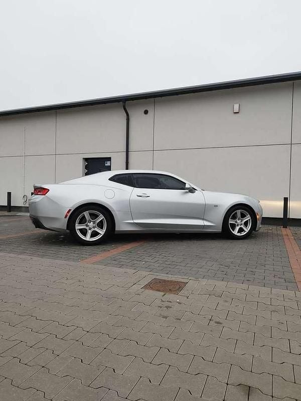 Gebraucht Chevrolet Camaro 275 PS (202 kW) 2018 Silber Coupé