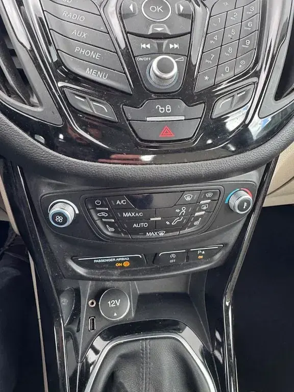 Gebraucht Ford B-MAX 125 PS (91 kW) 2016 Silber Van / Kleinbus