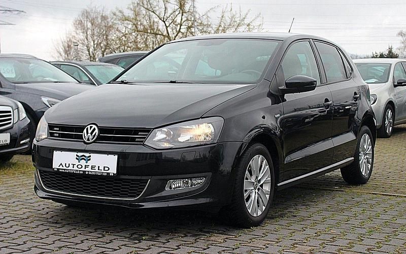 Schwarz Gebraucht 2013 VW Polo Life Kleinwagen | 7.450 € (Fairer Preis) - Bild 1/4