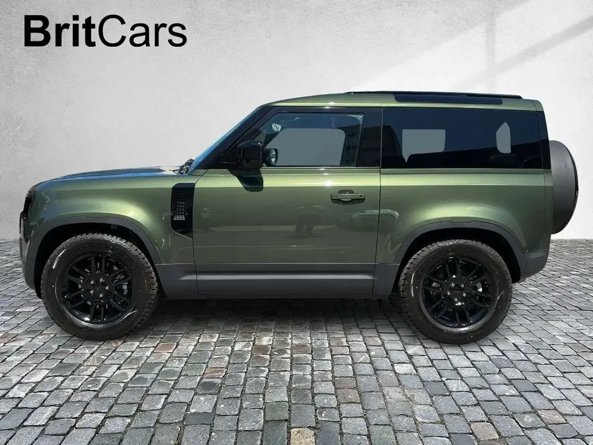 Neu Land Rover Defender S 200 PS (147 kW) 2026 Grün SUV