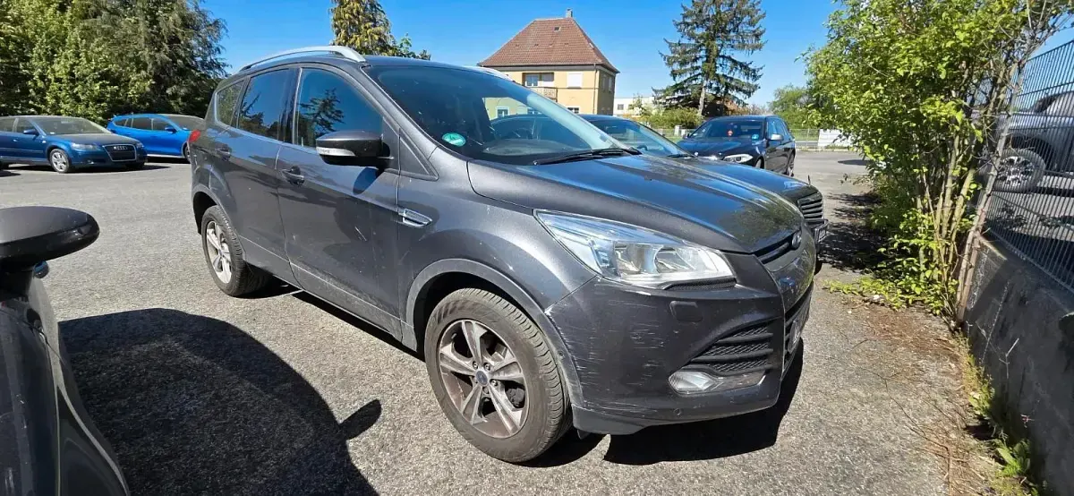 Gebraucht Ford Kuga 150 PS (110 kW) 2016 Grau SUV