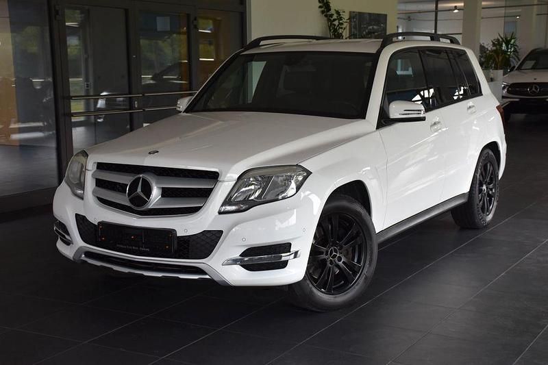 Weiß Gebraucht 2013 Mercedes GLK220 Sport SUV | 8.790 € (Fairer Preis) - Bild 1/4