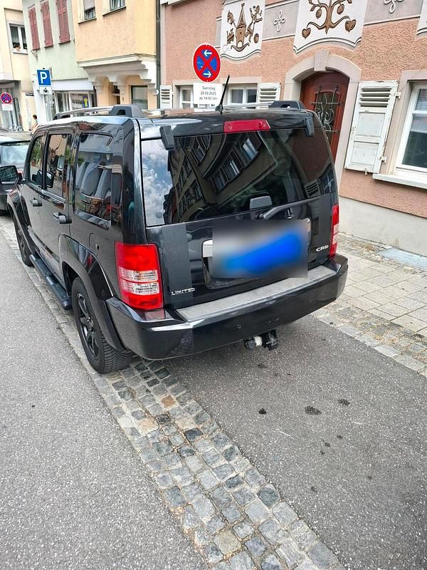 Gebraucht Jeep Cherokee 177 PS (130 kW) 2009 Schwarz SUV