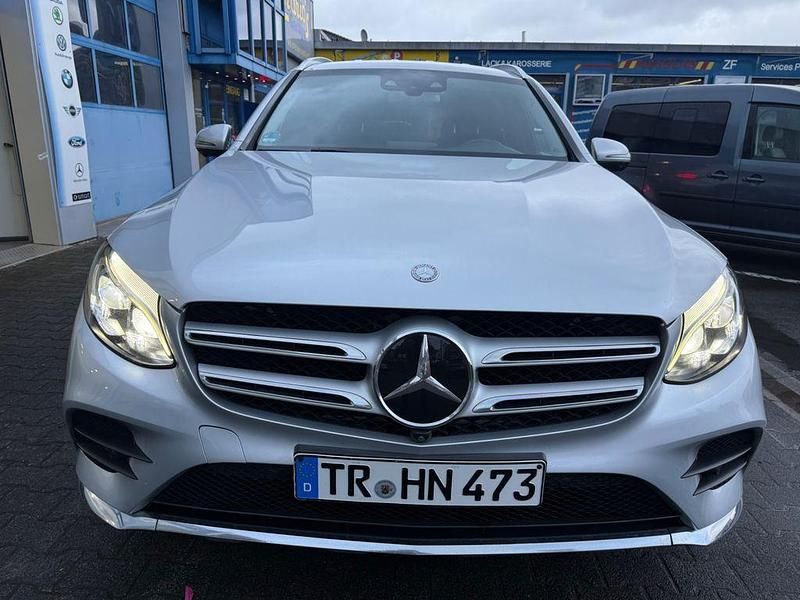 Gebraucht Mercedes GLC250 AMG 204 PS (150 kW) 2016 Silber SUV