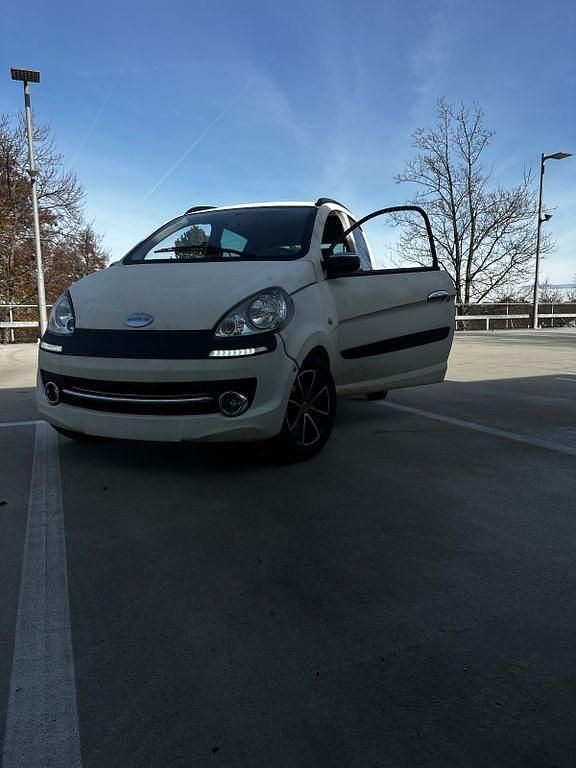 Weiß Gebraucht 2011 Microcar M.Go Kleinwagen | 7.700 € (Etwas zu teuer) - Bild 1/4