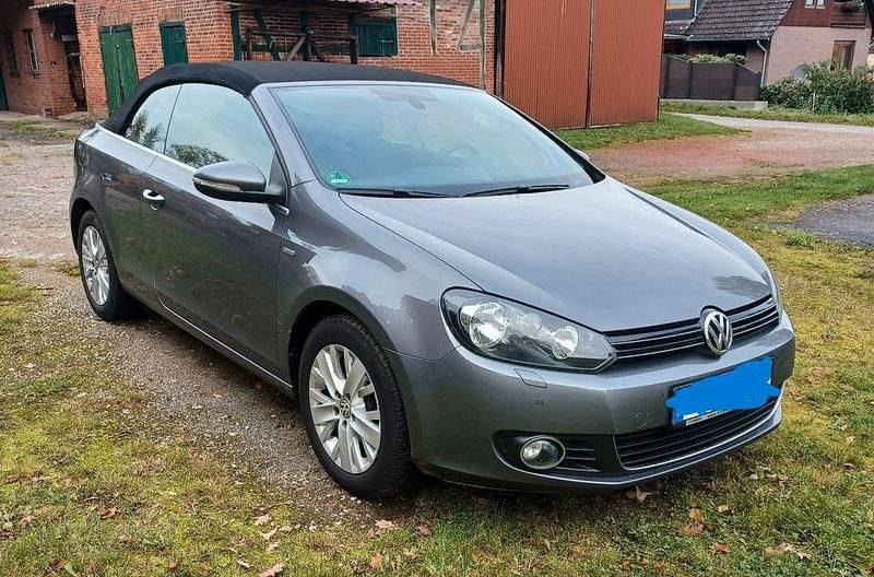 Silber Gebraucht 2013 VW Golf Cabriolet Life Cabrio | 11.555 € (Fairer Preis) - Bild 1/4